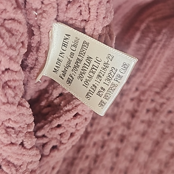 Altar'd state blush pink colored chenille cropped sweater - Picture 4 of 4